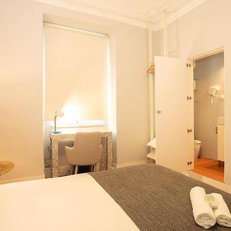 Appartamento Casa De Bairro Alto Lisbona Esterno foto