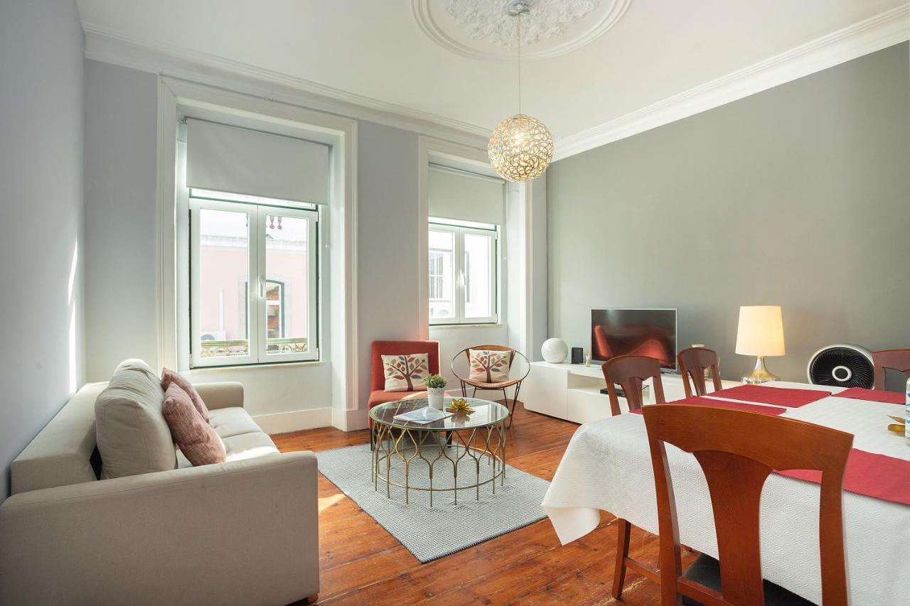 Appartamento Casa De Bairro Alto Lisbona Esterno foto