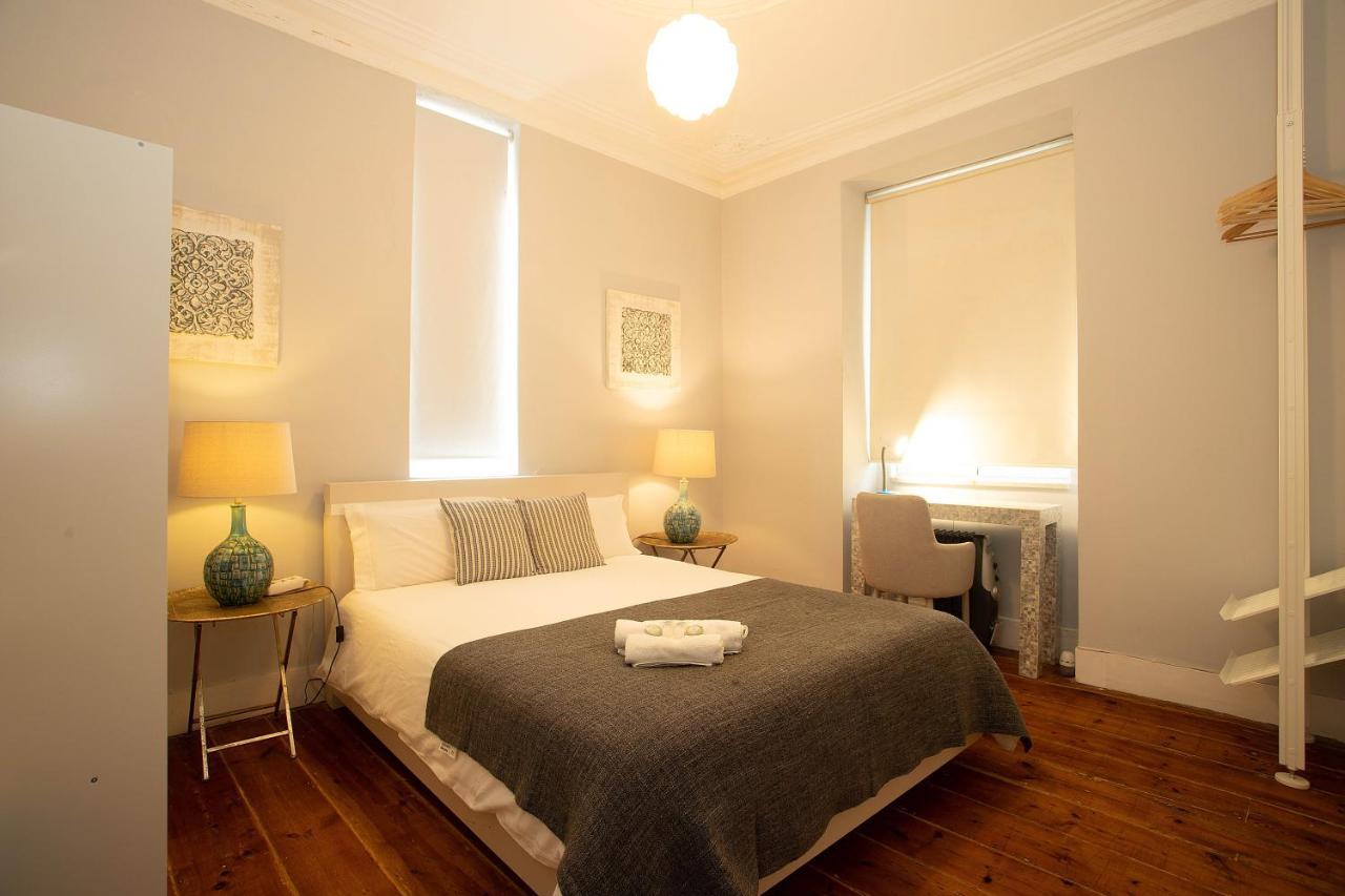 Appartamento Casa De Bairro Alto Lisbona Esterno foto